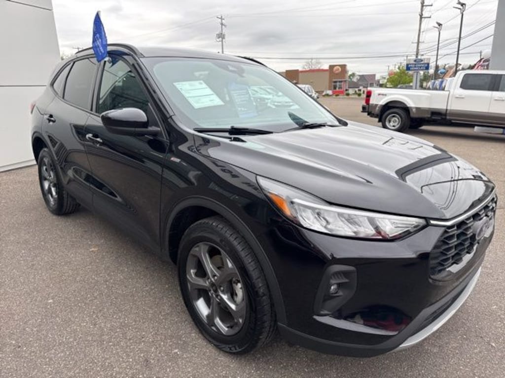 Certified 2025 Ford Escape ST-Line Select SUV
