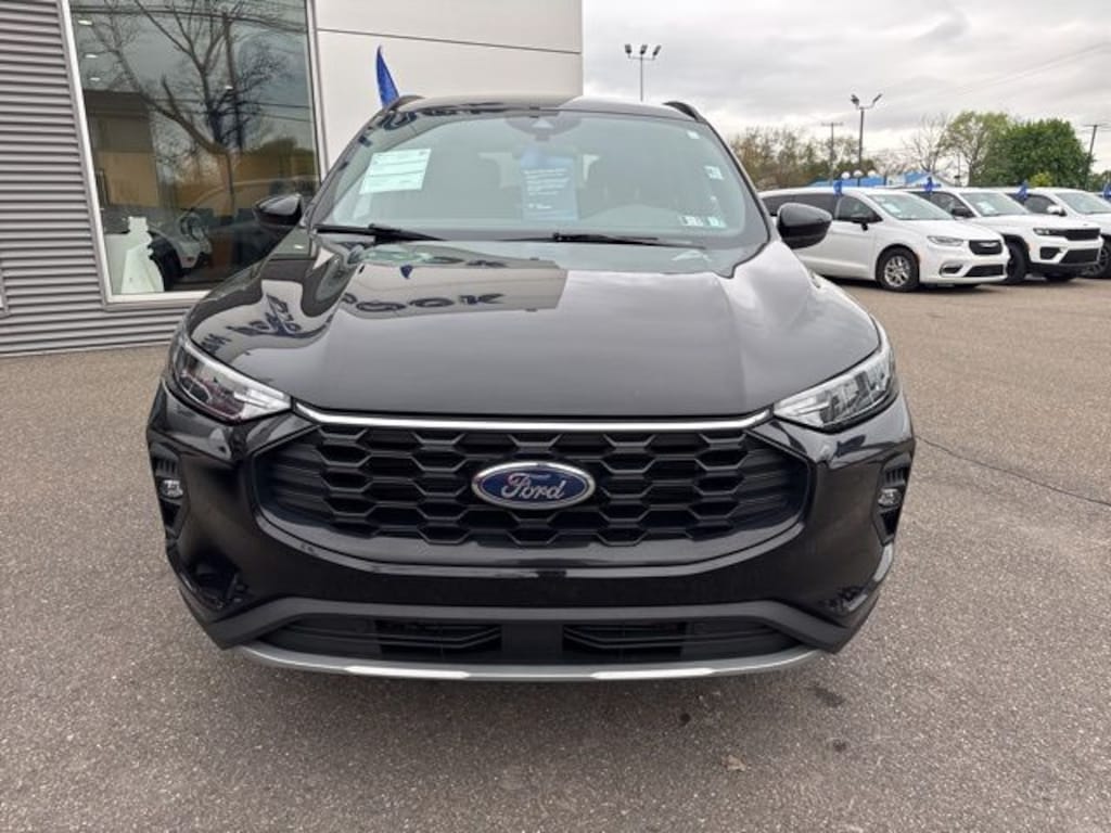 Certified 2025 Ford Escape ST-Line Select SUV