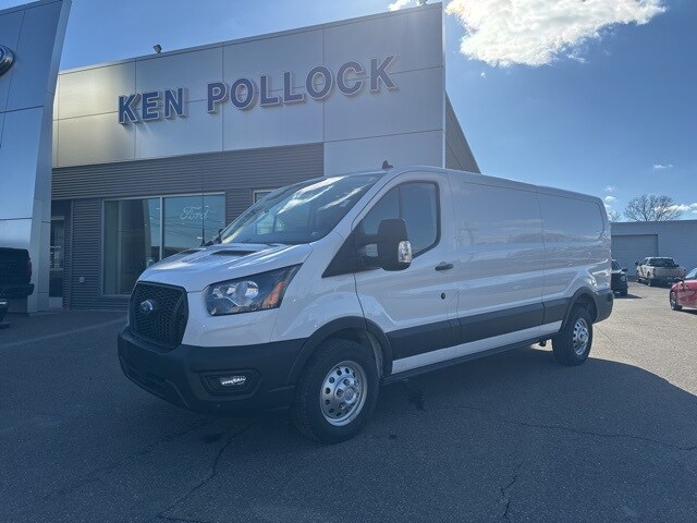 2024 Ford Transit photo 2