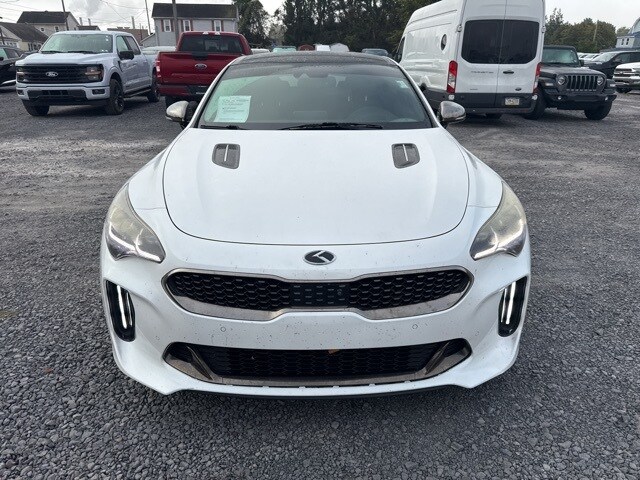 2019 Kia Stinger GT2 photo 3