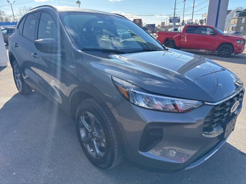 New 2026 Ford Escape ST-Line SUV