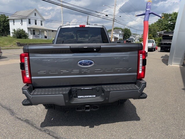 2025 Ford F-250 photo 4