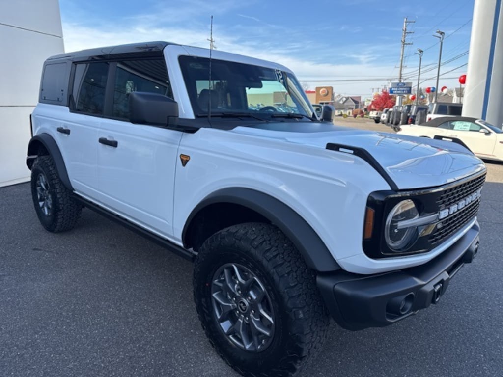 New 2025 Ford Bronco Badlands SUV