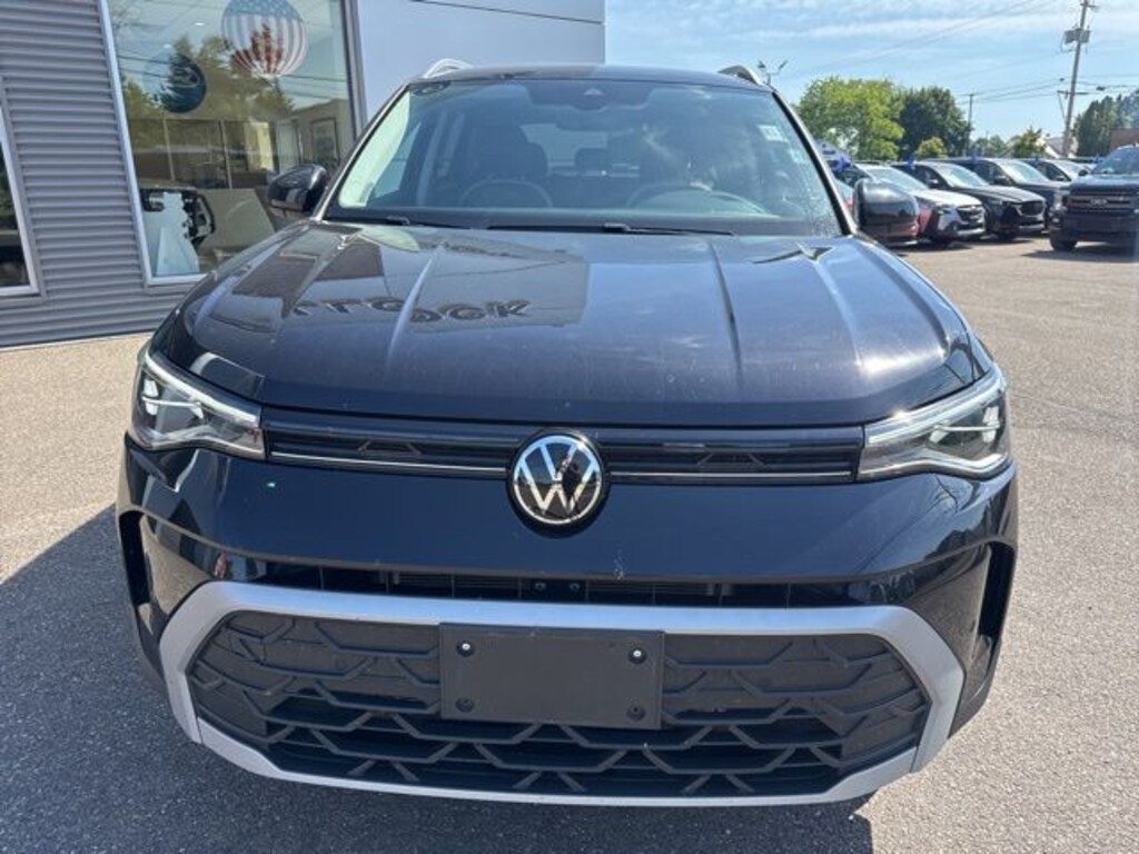 Used 2025 Volkswagen Taos 1.5T SE SUV