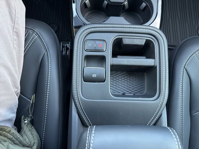 2025 Ford Mustang Mach-E Premium - Photo 38