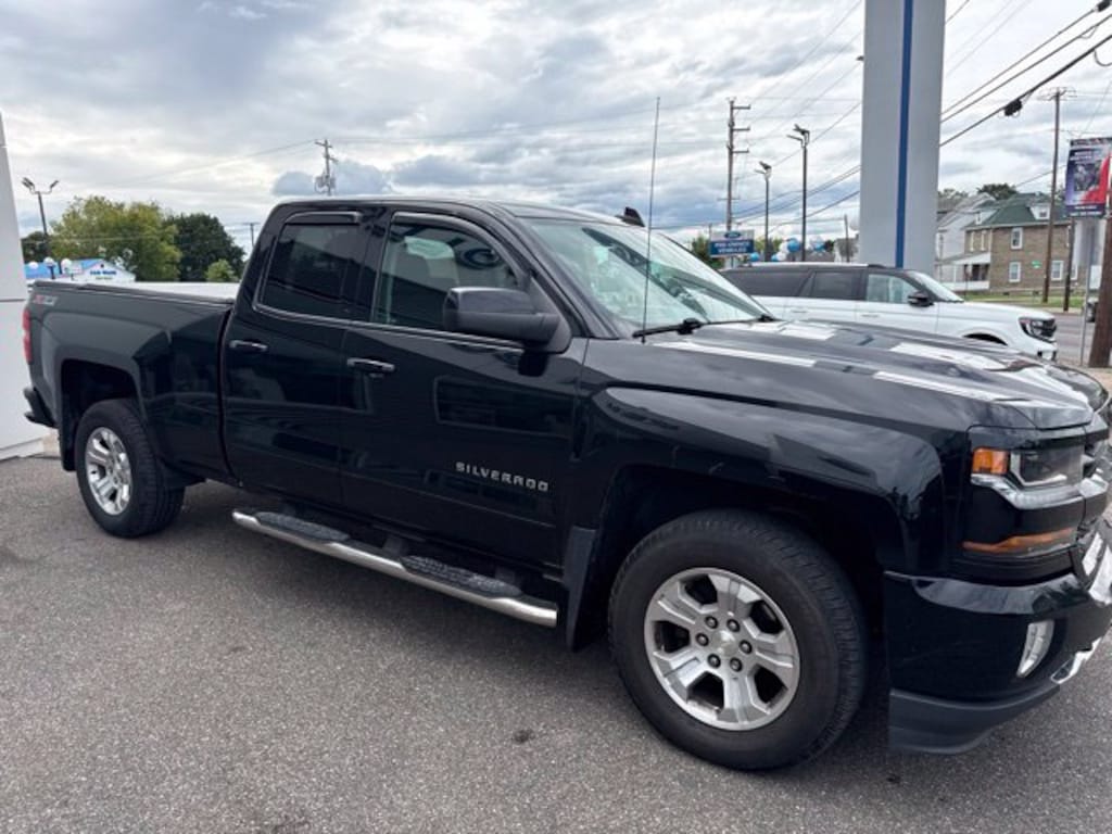 Certified 2017 Chevrolet Silverado 1500 LT Truck