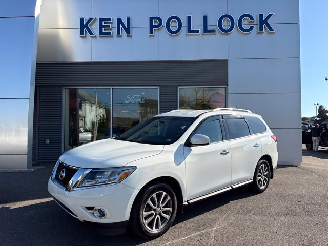 Used 2015 Nissan Pathfinder SV with VIN 5N1AR2MMXFC719892 for sale in Berwick, PA