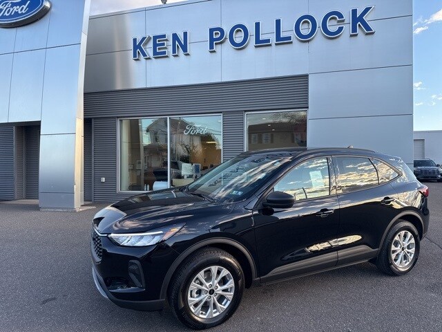 2026 Ford Escape Active photo 2