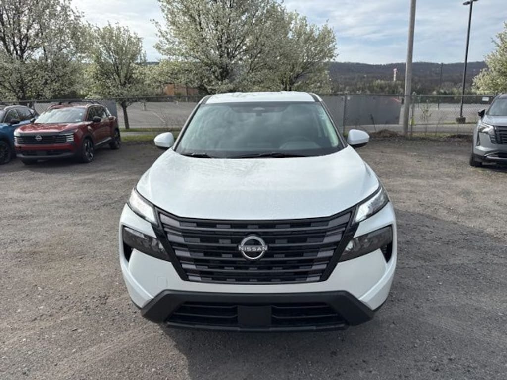 New 2026 Nissan Rogue SV SUV