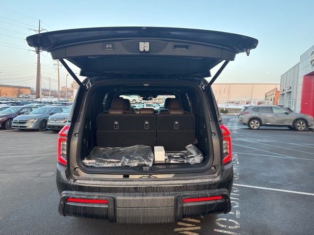 2026 Nissan Armada Platinum Reserve - Photo 11