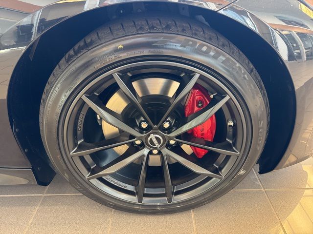 2025 Nissan Z Performance - Photo 38