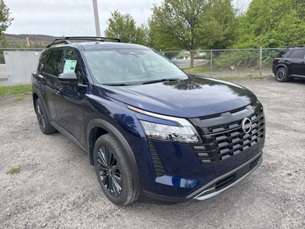 New 2026 Nissan Pathfinder SL SUV
