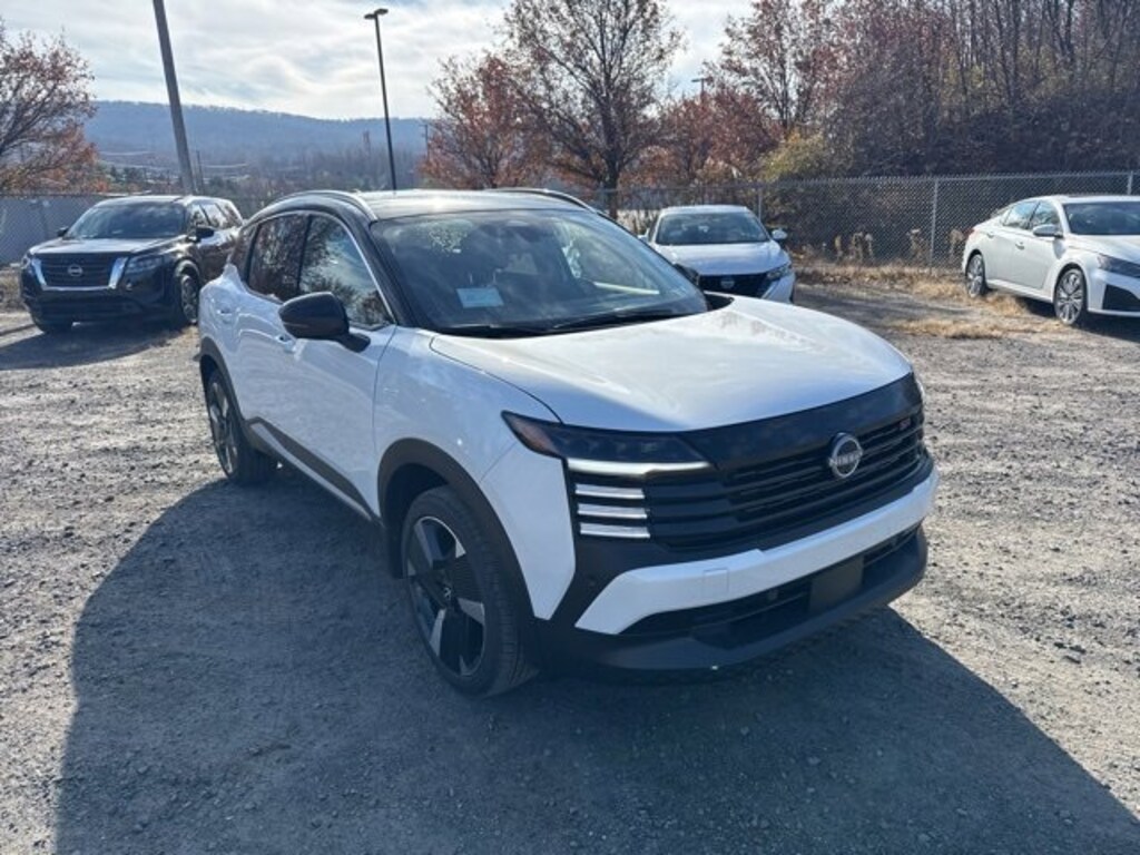 New 2026 Nissan Kicks SR SR AWD