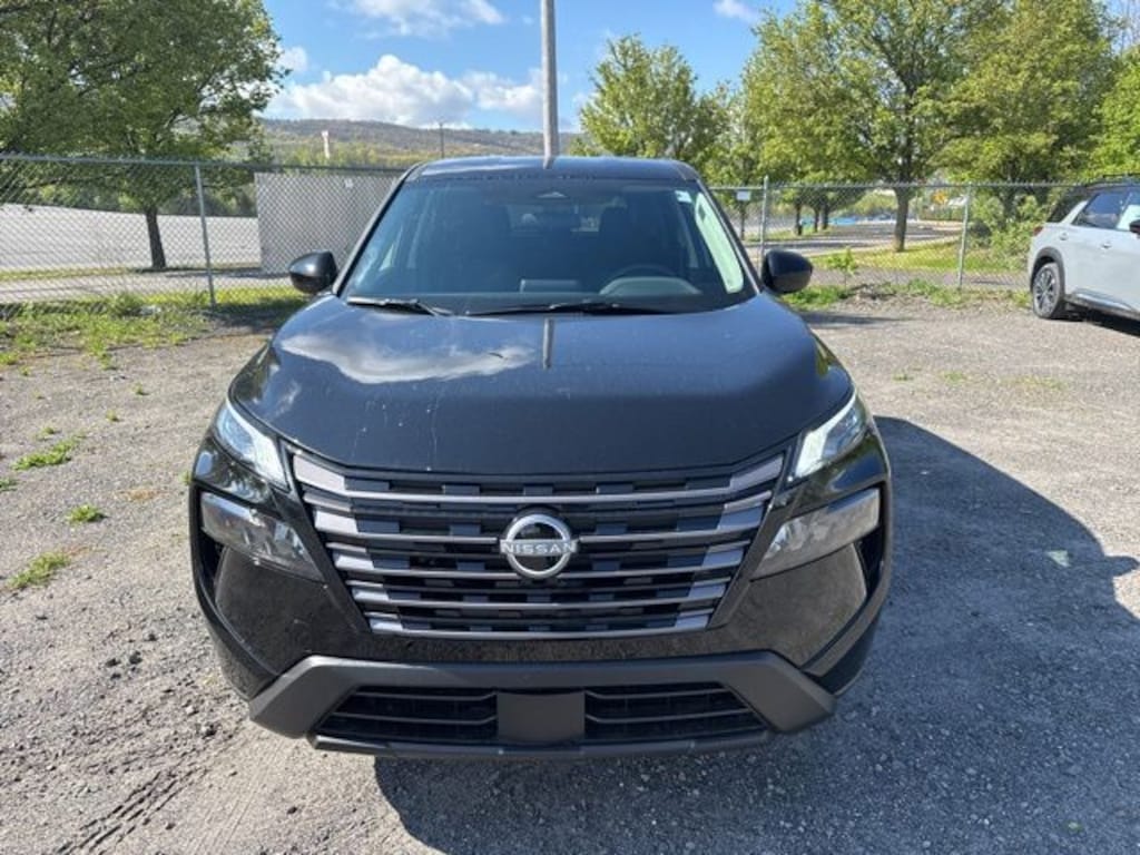 New 2026 Nissan Rogue SV SUV