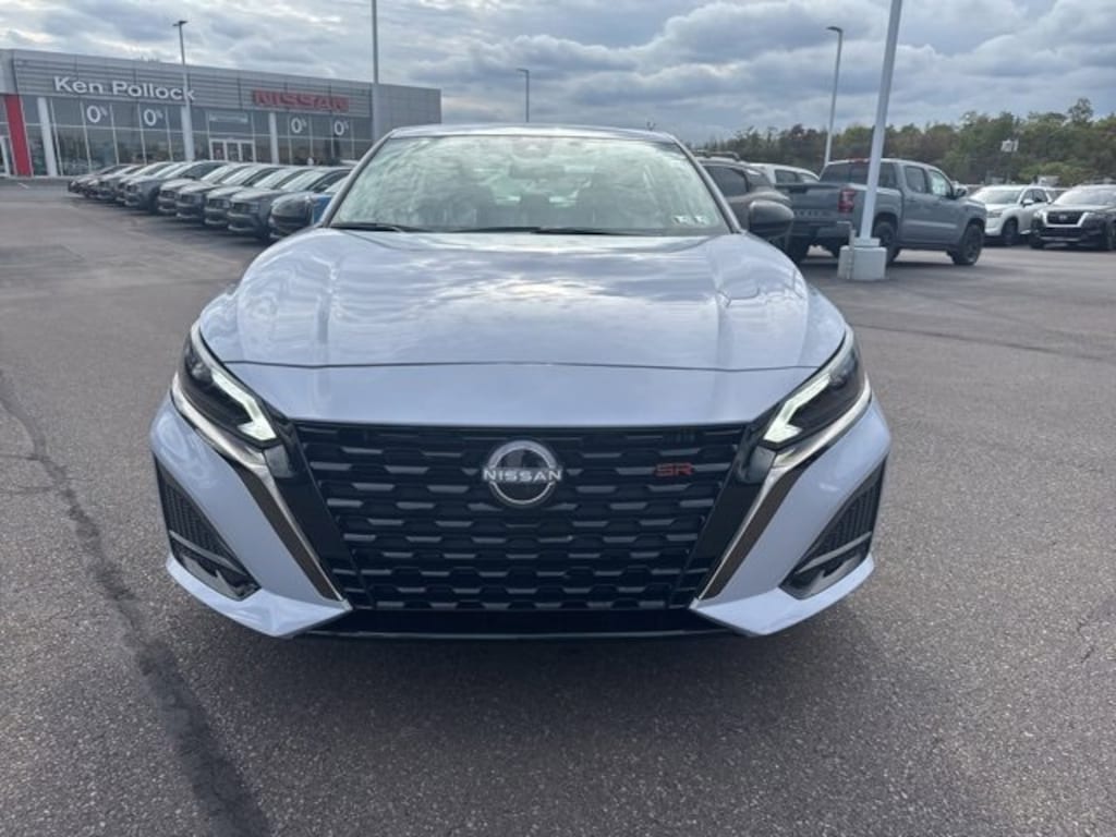 New 2025 Nissan Altima SR SR AWD