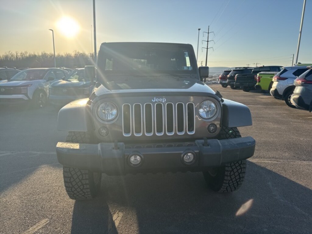 Used 2016 Jeep Wrangler Unlimited Sahara SUV