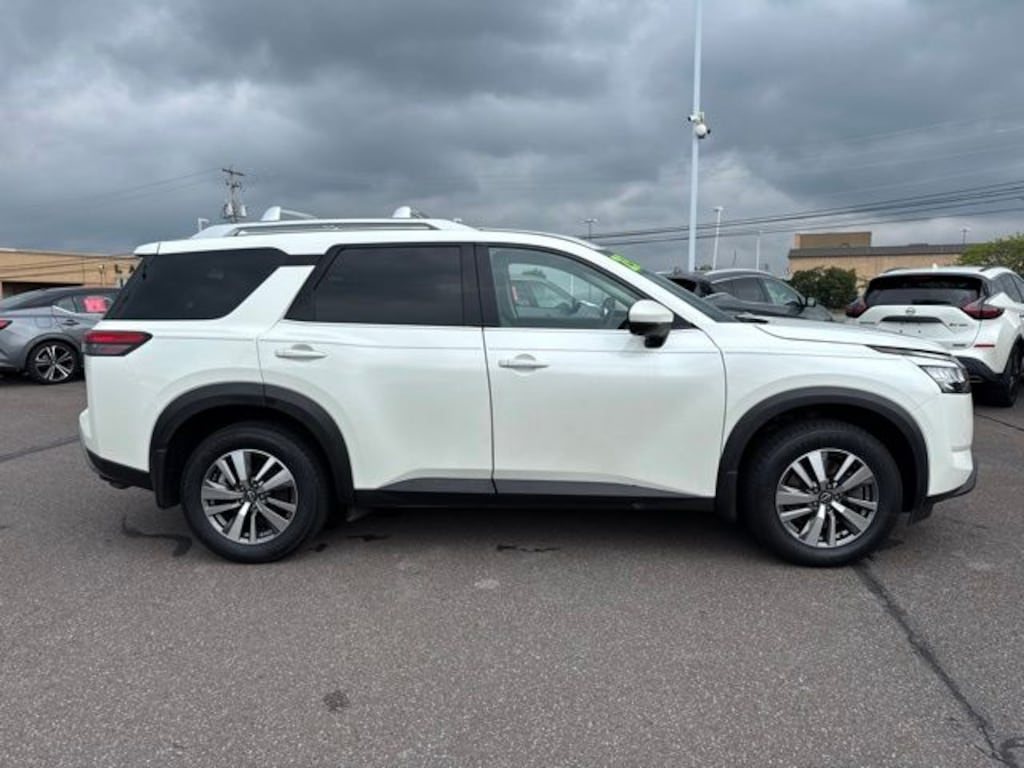 Certified 2023 Nissan Pathfinder SL SUV