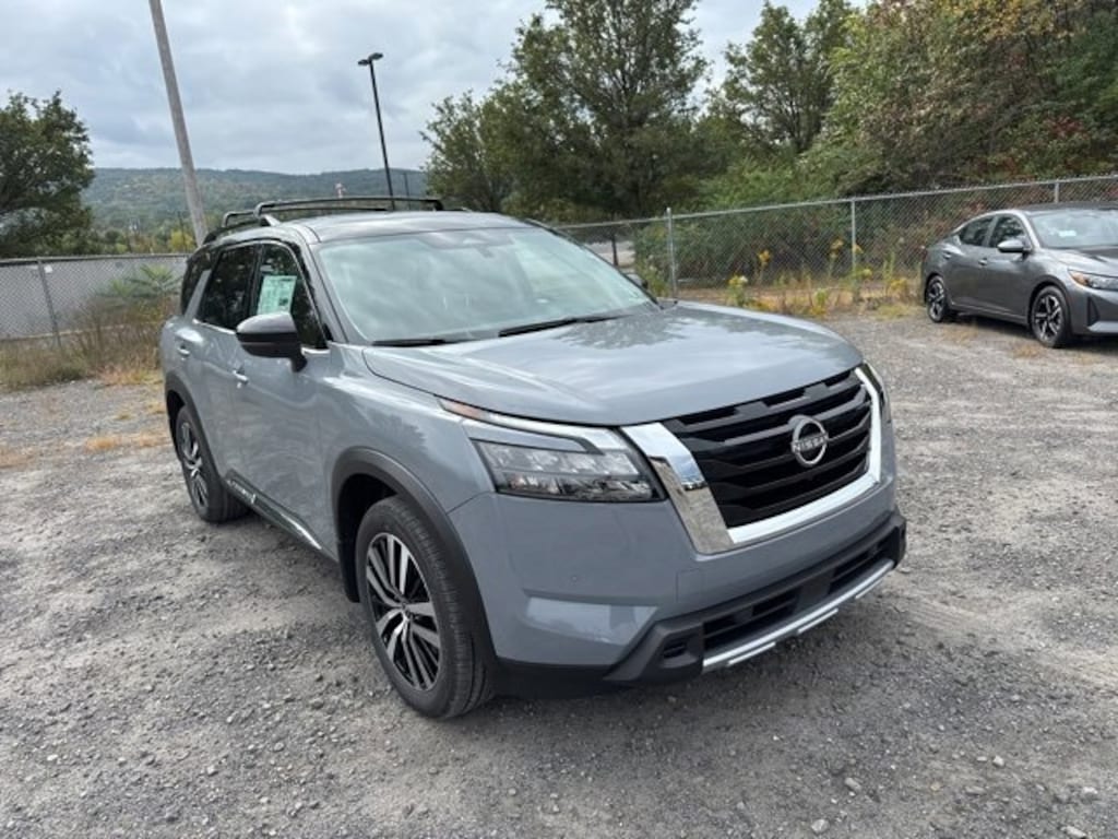 New 2025 Nissan Pathfinder Platinum Platinum 4WD