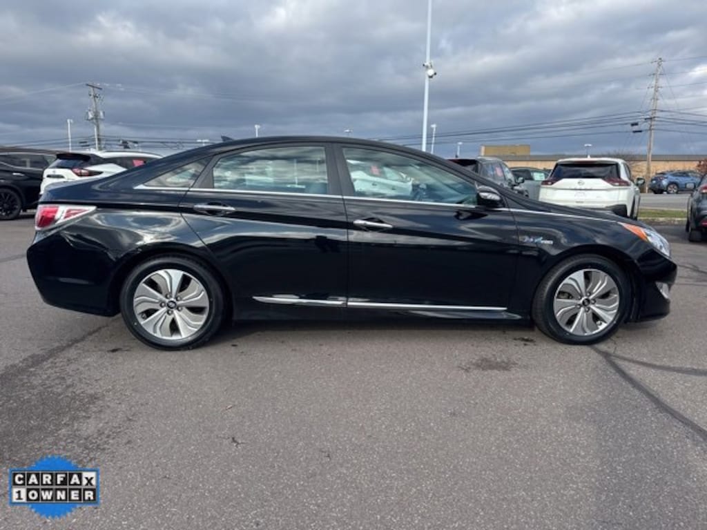 Used 2013 Hyundai Sonata Hybrid Limited Sedan