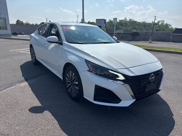 2024 Nissan Altima 2.5 SV photo 3