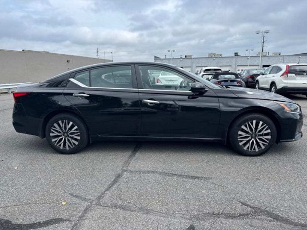 Certified 2023 Nissan Altima 2.5 SV Sedan