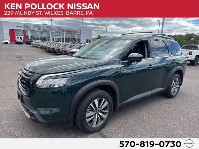 2024 Nissan Pathfinder SL 4WD's photo
