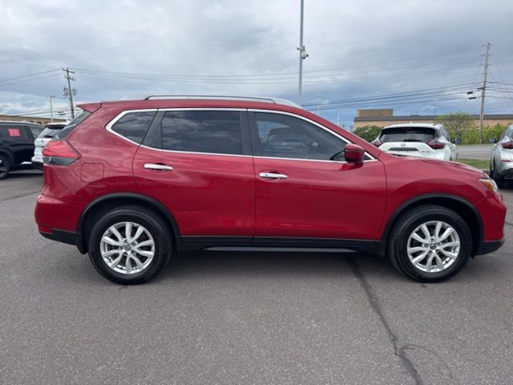 Certified 2017 Nissan Rogue SV SUV