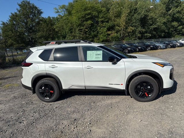 2026 Nissan Rogue SV photo 4
