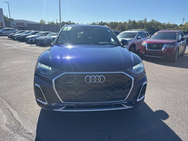 2022 Audi Q5 S line Premium photo 2