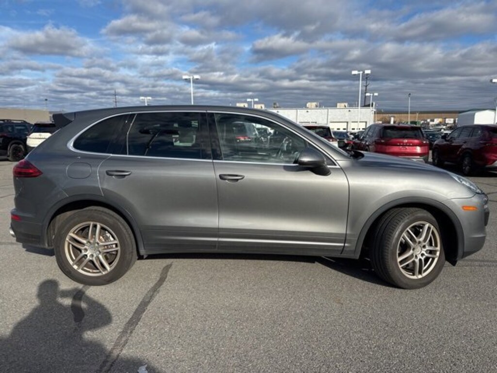 Used 2016 Porsche Cayenne AWD