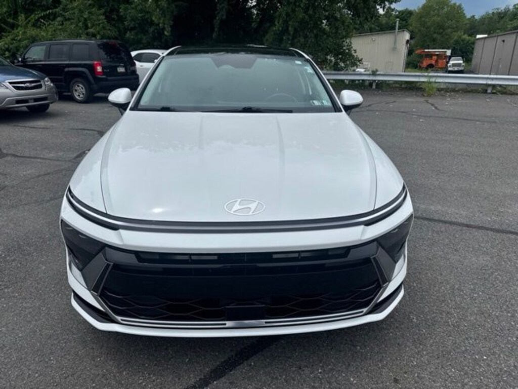 Used 2024 Hyundai Sonata SEL Sedan