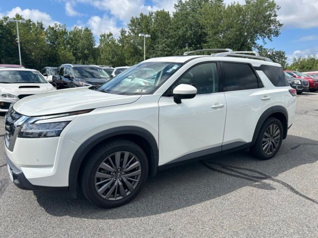 Certified 2023 Nissan Pathfinder SL SUV