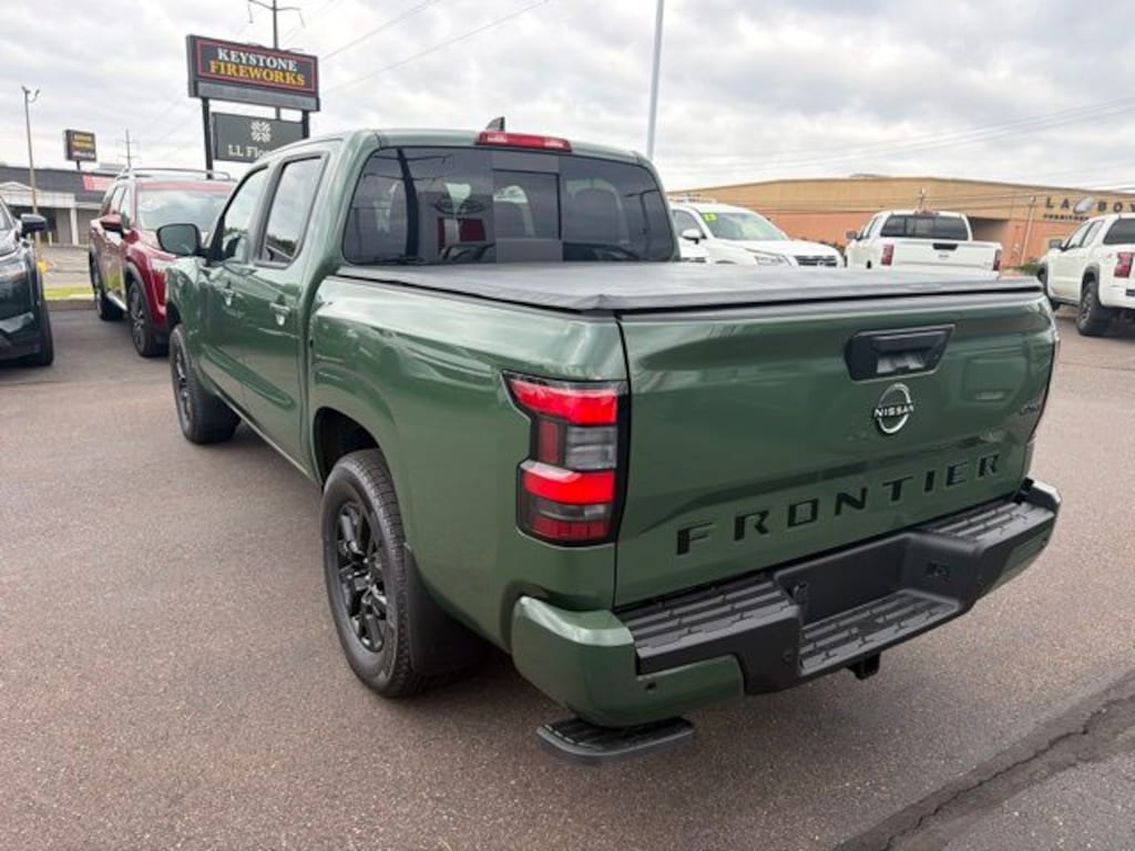 New 2026 Nissan Frontier SV Truck