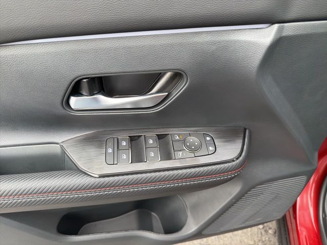 2026 Nissan KICKS SR AWD - Photo 6
