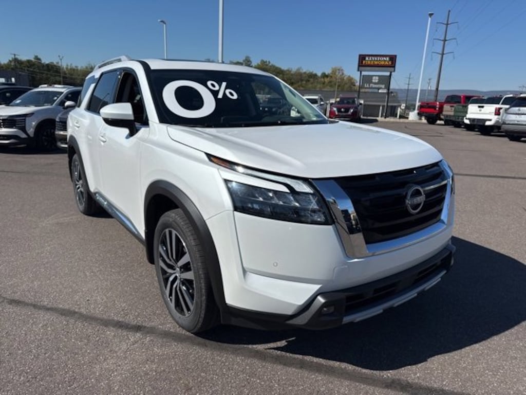 New 2025 Nissan Pathfinder Platinum Platinum 4WD