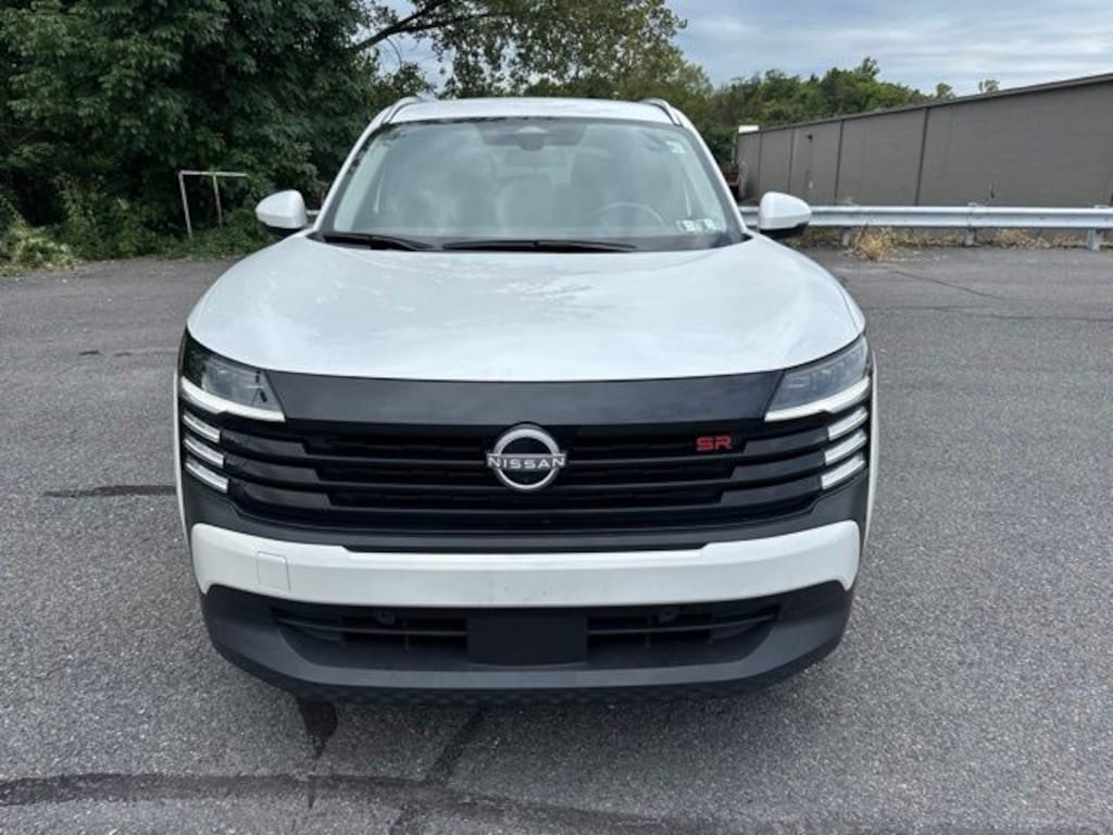 Certified 2025 Nissan Kicks SR SUV