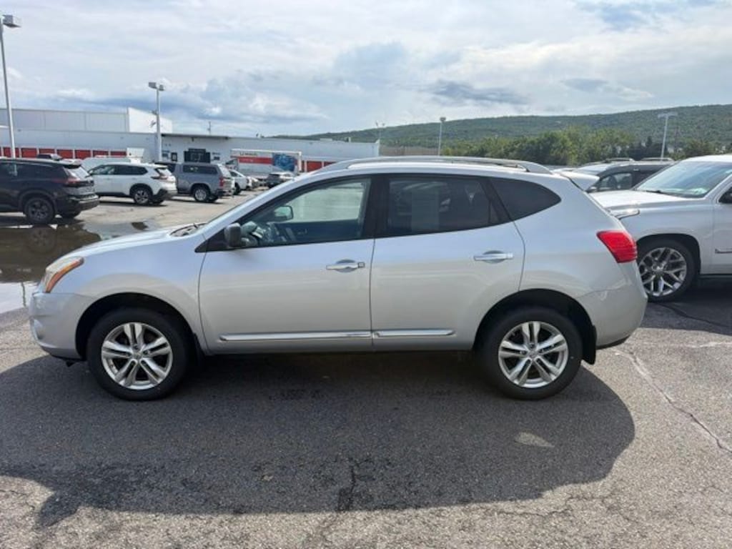 Used 2015 Nissan Rogue Select S SUV
