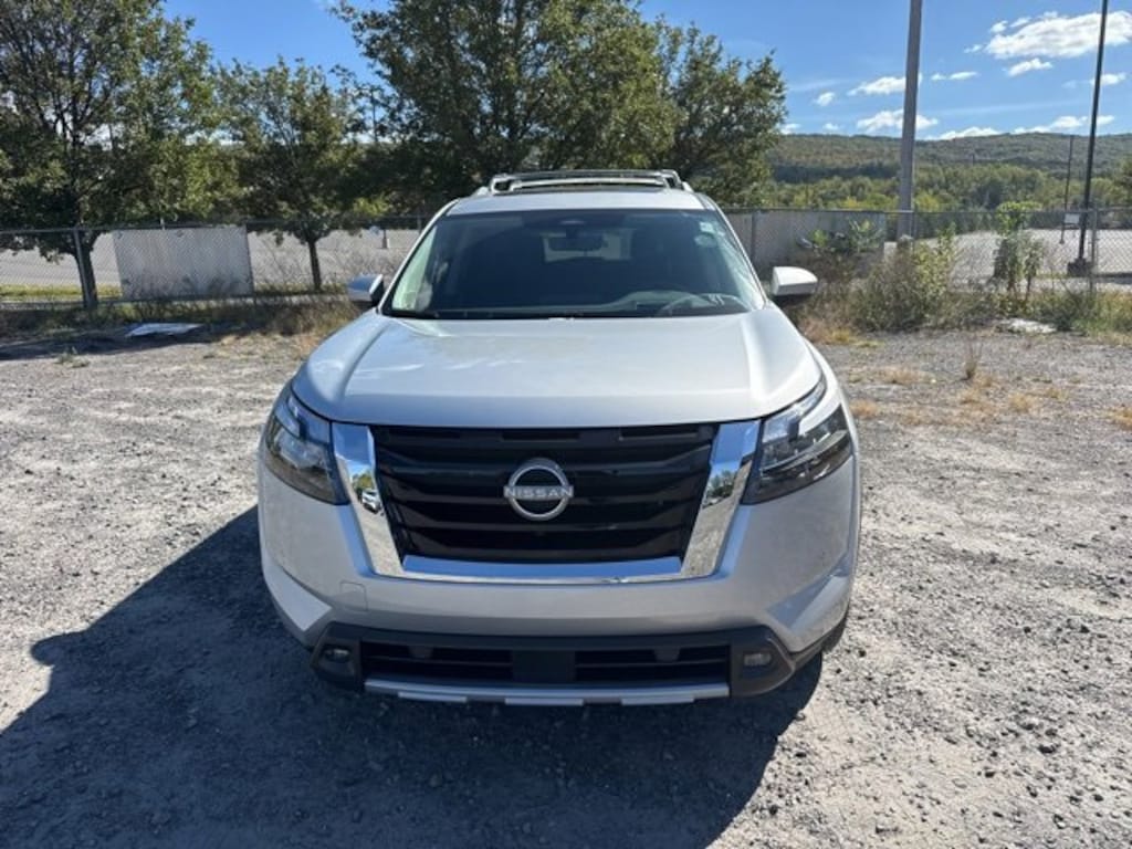 New 2025 Nissan Pathfinder Platinum Platinum 4WD