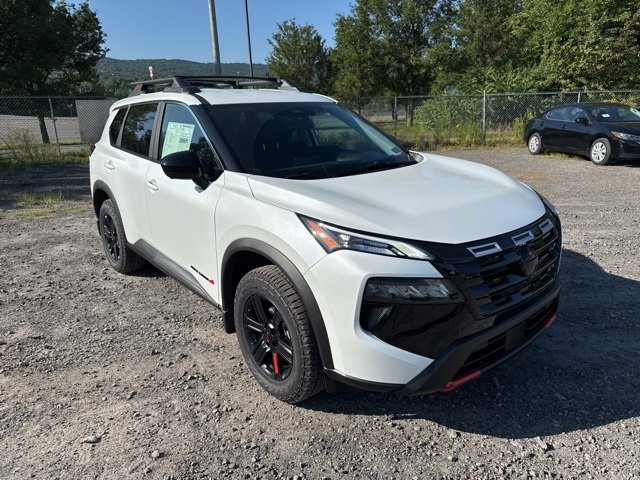 2026 Nissan Rogue SV photo 3