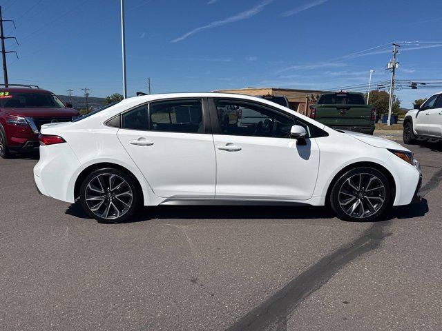 2022 Toyota Corolla SE photo 4
