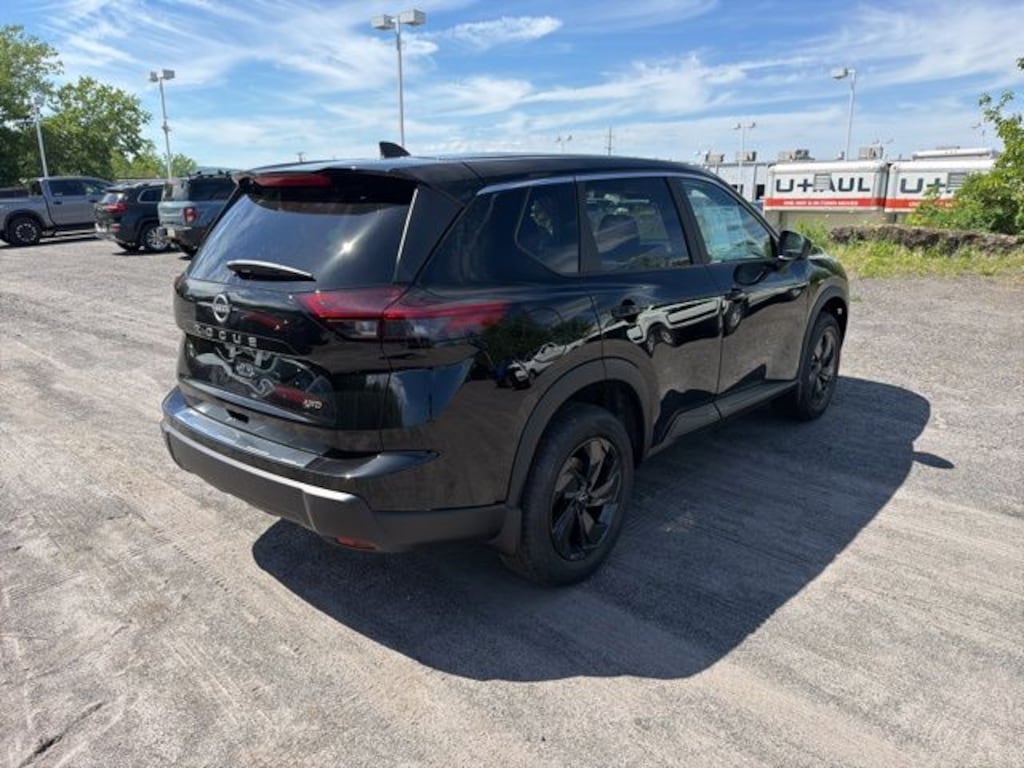 New 2026 Nissan Rogue SV SUV