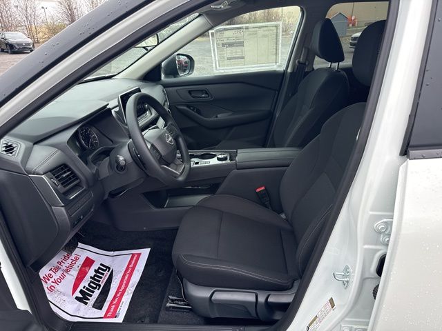 2026 Nissan Rogue S - Photo 10