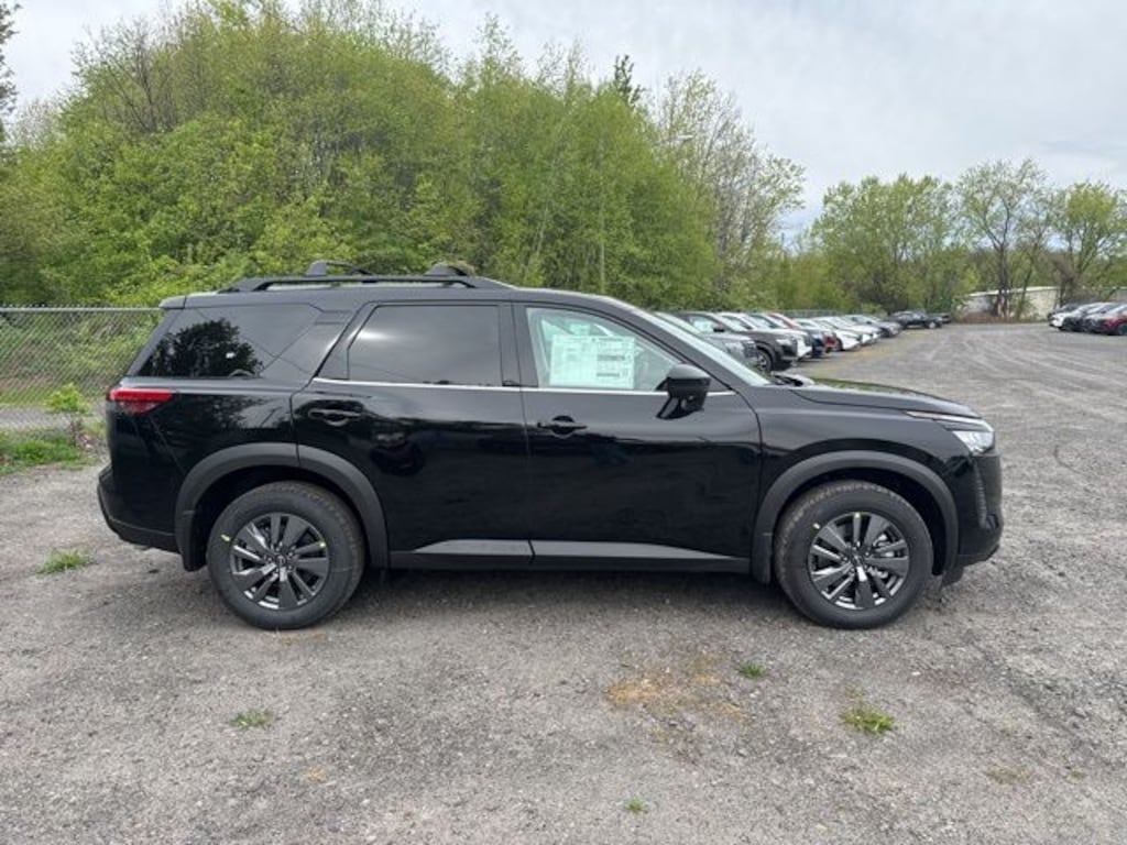 New 2026 Nissan Pathfinder SV SUV