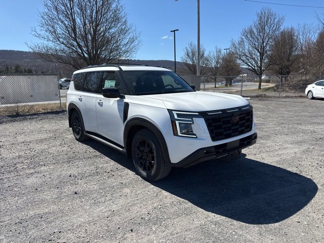 2025 Nissan Armada photo 3