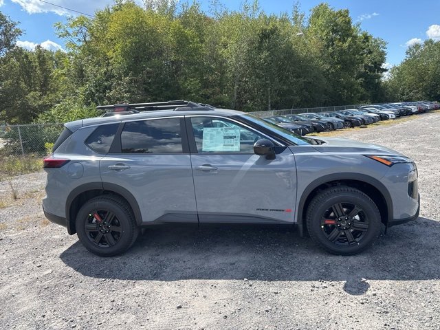 2026 Nissan Rogue SV photo 4