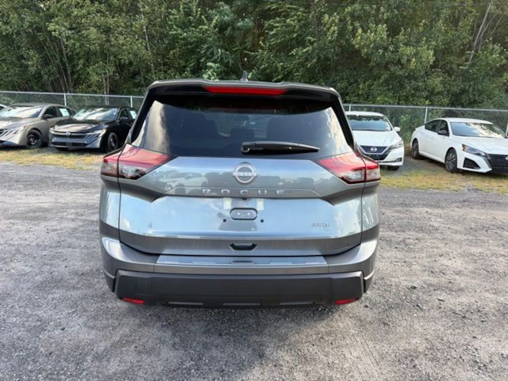 New 2026 Nissan Rogue SV SUV