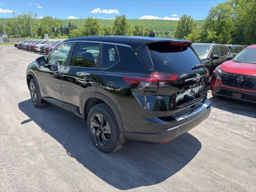 New 2026 Nissan Rogue SV SUV
