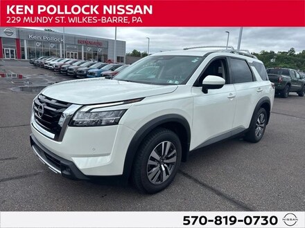 2023 Nissan Pathfinder SL SUV