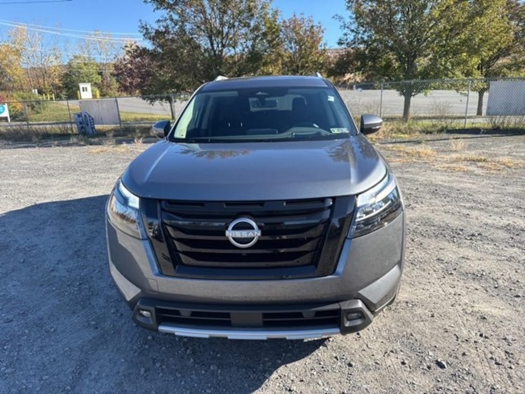 New 2025 Nissan Pathfinder Platinum Platinum 4WD