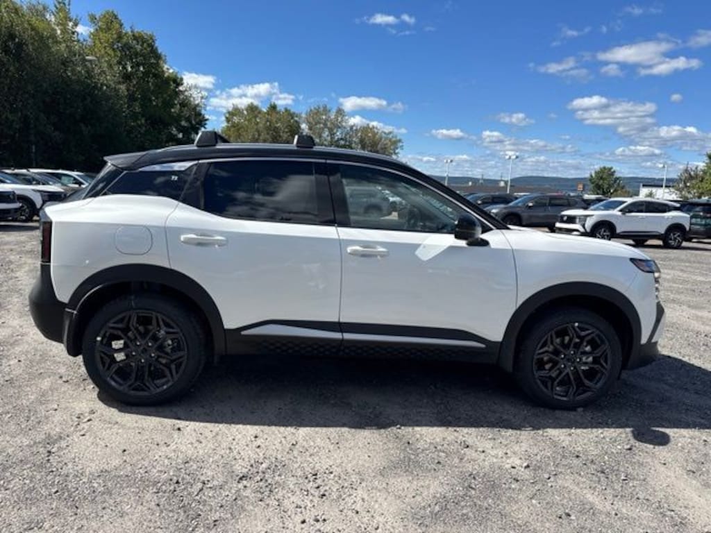 New 2027 Nissan Kicks SR SUV